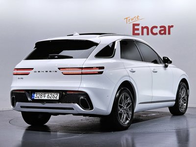 2022 Genesis GV70 photo 4
