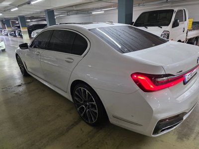 BMW 7 SERIES - 7