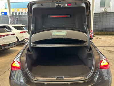 صورة مصغرة 40 لـ 2025 Mercedes-BENZ E-CLASS AMG