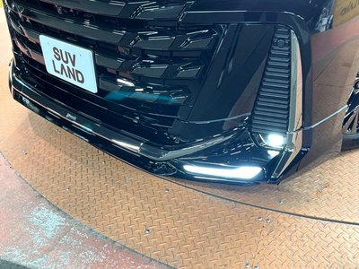 TOYOTA VELLFIRE - 3