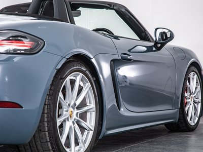 صورة مصغرة 38 لـ 2016 Porsche 718