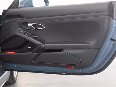 صورة مصغرة 68 لـ 2016 Porsche 718