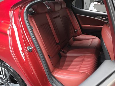 صورة مصغرة 11 لـ 2024 Genesis THE NEW G70
