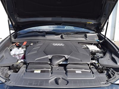 AUDI Q8 - 10