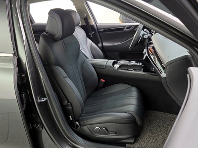 2024 Genesis G80 (RG3) thumbnail 12