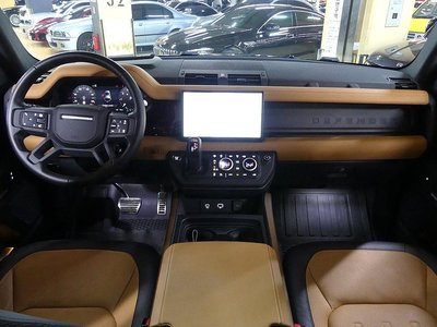 LAND ROVER DEFENDER - 3