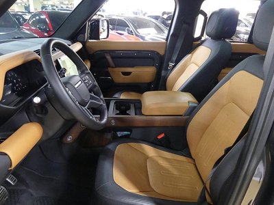 LAND ROVER DEFENDER - 5