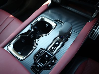 صورة مصغرة 67 لـ 2025 Lexus RX