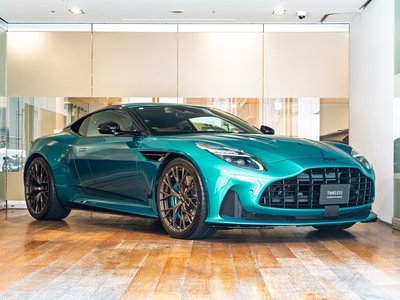 ASTON MARTIN DB12 - 2