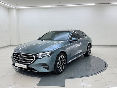 MERCEDES-BENZ E-CLASS - 1