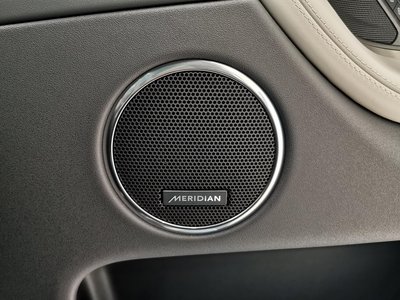 2024 LAND Rover DISCOVERY SPORT — миниатюра 11