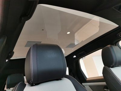 2024 LAND Rover DISCOVERY SPORT photo 3