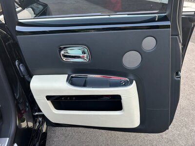 ROLLS ROYCE GHOST 2013 thumbnail 24