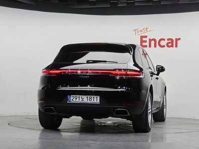 صورة 4 لـ 2019 Porsche MACAN