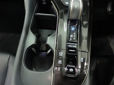 TOYOTA CROWN SPORT - 10