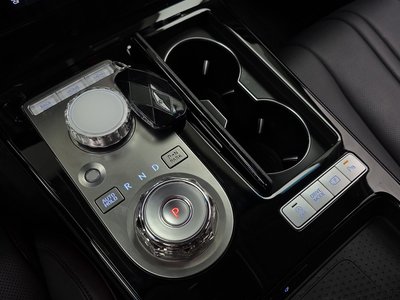 صورة 9 لـ 2024 Genesis G80