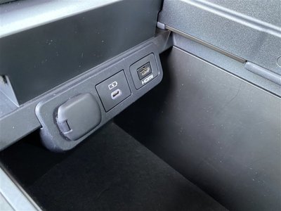 صورة مصغرة 34 لـ 2024 Toyota VELLFIRE