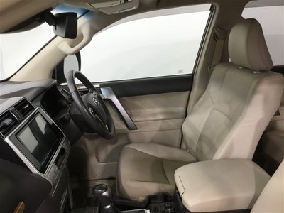 TOYOTA LAND CRUISER PRADO - 10