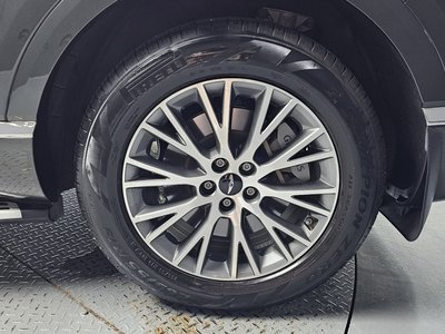 2024 Genesis GV80 photo 8
