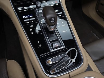 PORSCHE PANAMERA - 9