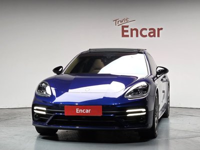 PORSCHE PANAMERA - 2