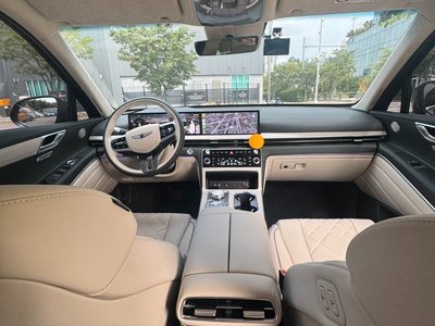 GENESIS GV80 - 8
