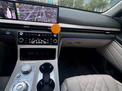 GENESIS GV80 - 10