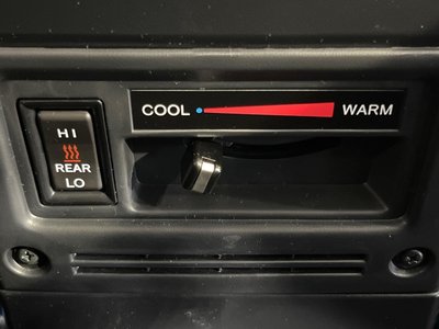 TOYOTA LAND CRUISER 70 - 5