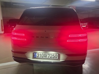 صورة 3 لـ 2025 Genesis GV80