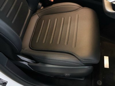2025 Mercedes-BENZ GLC 缩略图 12