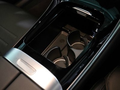 2025 Mercedes-BENZ GLC 缩略图 24