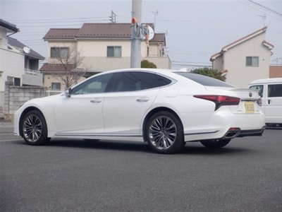 LEXUS LS - 7