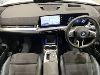 2025 BMW X1 照片 2