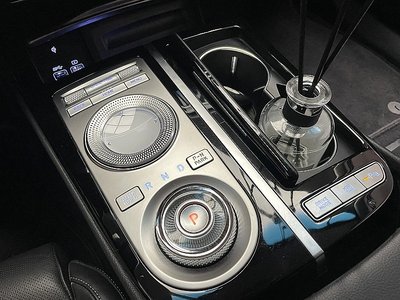 GENESIS G80 (RG3) - 9