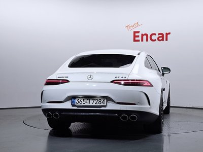 صورة 6 لـ 2021 Mercedes-BENZ GT AMG