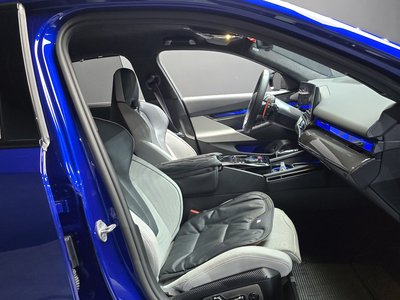 2025 BMW M5 缩略图 16
