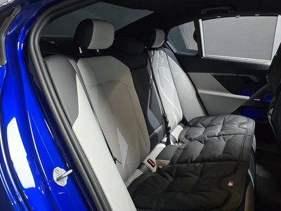2025 BMW M5 缩略图 17