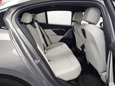 2025 BMW 5 SERIES — миниатюра 12