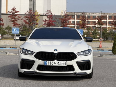 BMW M8 - 2