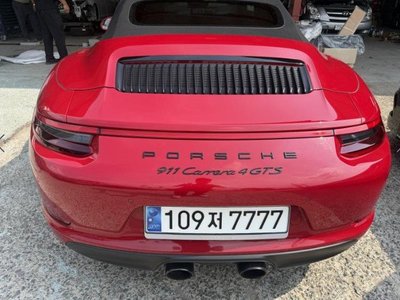 PORSCHE 911 - 3