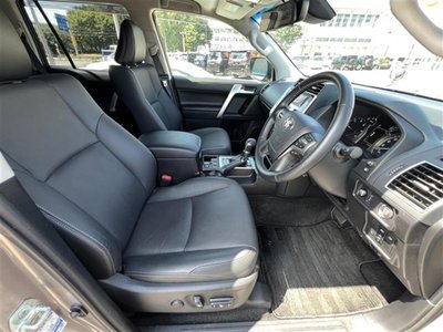 2023 Toyota LAND CRUISER PRADO — миниатюра 30