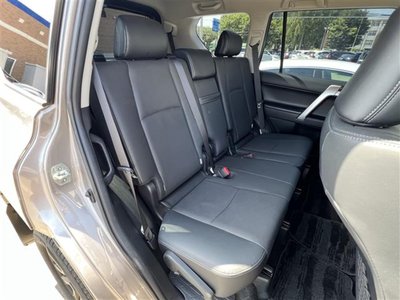 2023 Toyota LAND CRUISER PRADO — миниатюра 34
