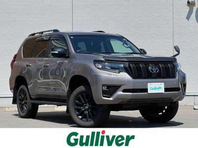 2023 Toyota LAND CRUISER PRADO photo 2