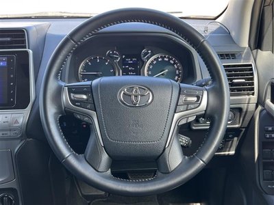 2023 Toyota LAND CRUISER PRADO — миниатюра 17