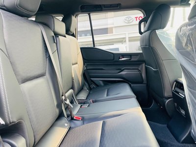 TOYOTA LAND CRUISER 250 - 10