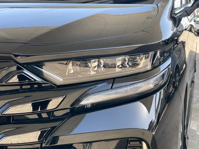 TOYOTA VELLFIRE - 4