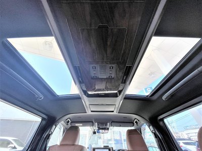 TOYOTA VELLFIRE - 7