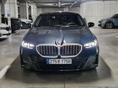 BMW 5 SERIES - 2