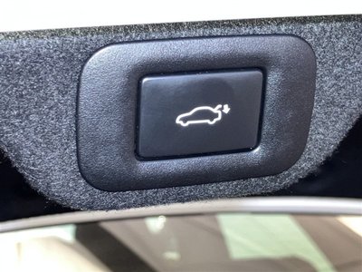 TOYOTA CROWN CROSSOVER - 4