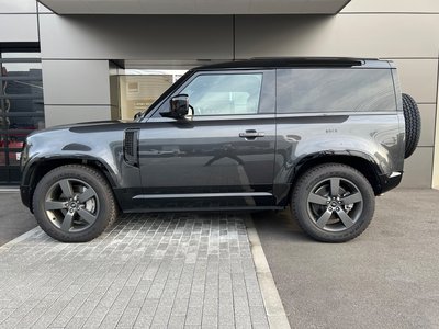 LAND ROVER DEFENDER - 10
